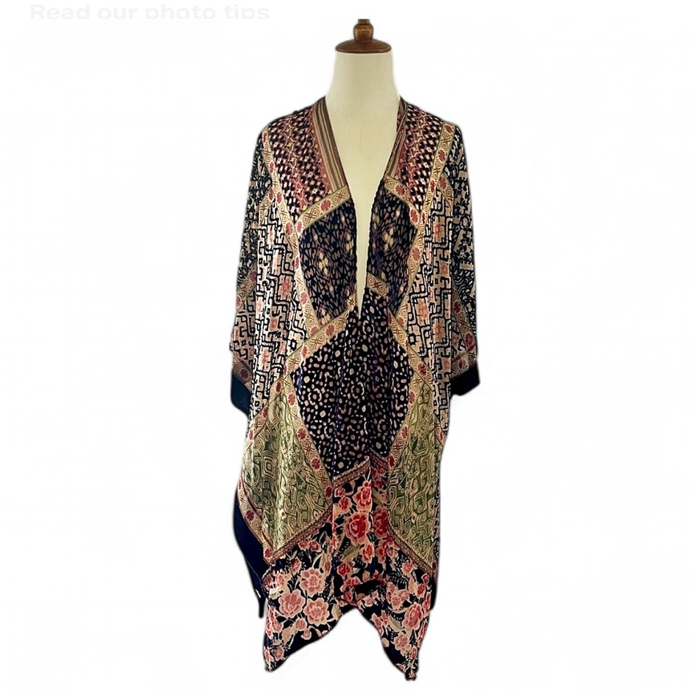 Boho Floral Patchwork Kimono Shrug - Black & Pink